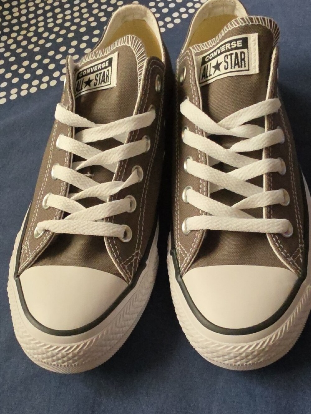 Converse Low Top Unisex Canvas Sneakers in Gray and White - Picture 3 of 5